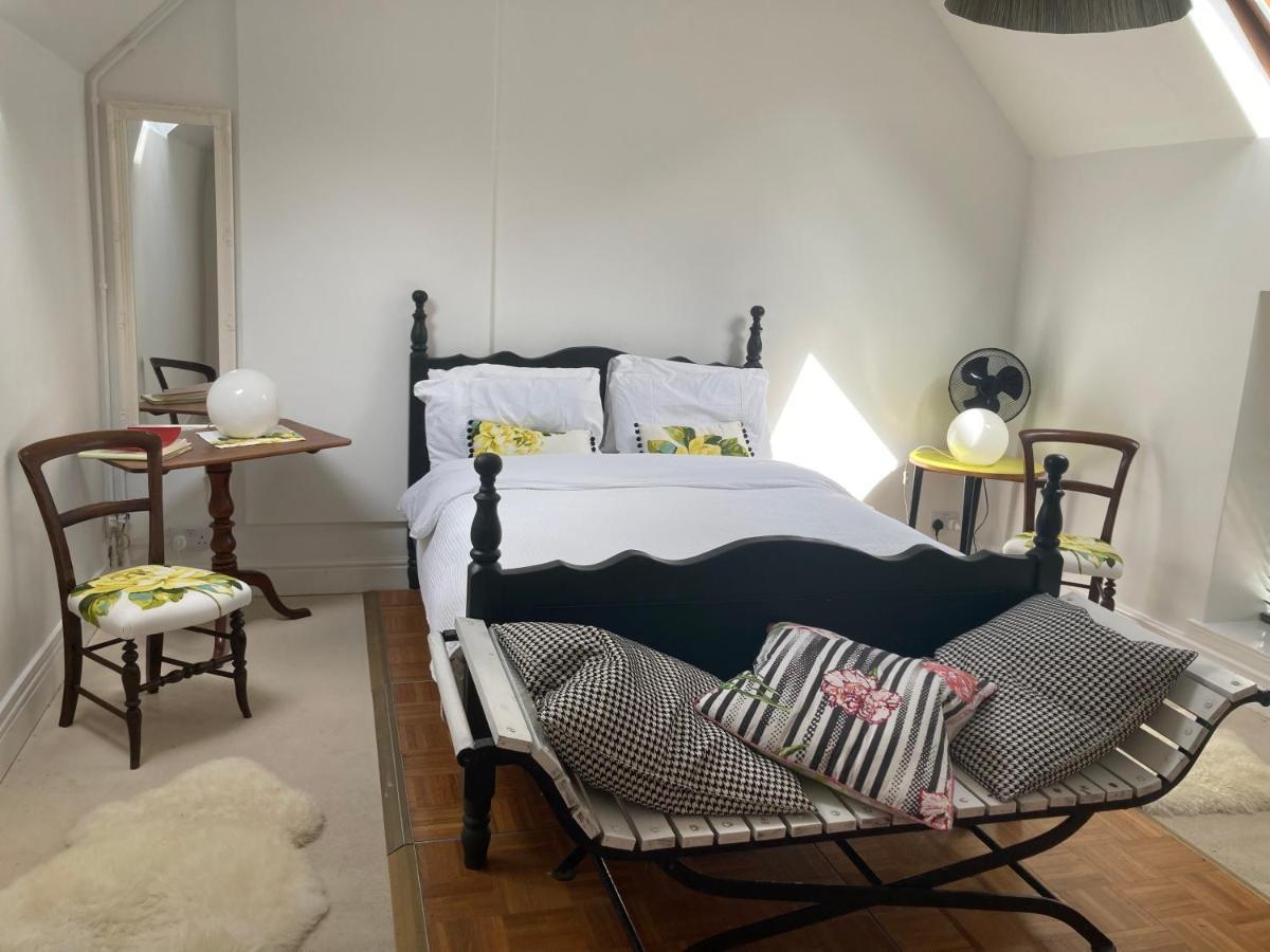 스탬포드 The Loft 아파트 외부 사진
